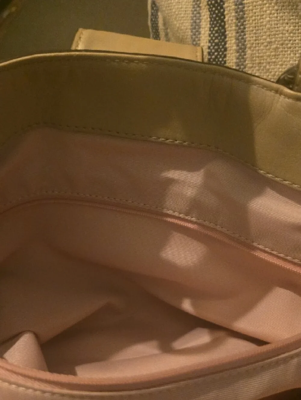 Coach Soho 2011 Beige and Pink Circle-Print Leather-Trim Shoulder Bag - Picture 11 of 14